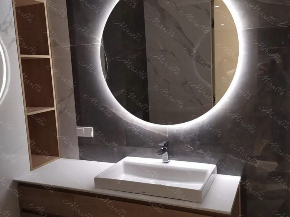 Зеркало Eclipse в ЖК Лайм