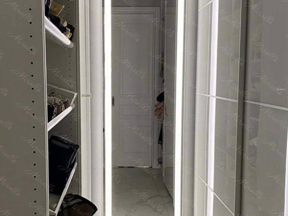 Зеркало Edging в ЖК Сады Пекина
