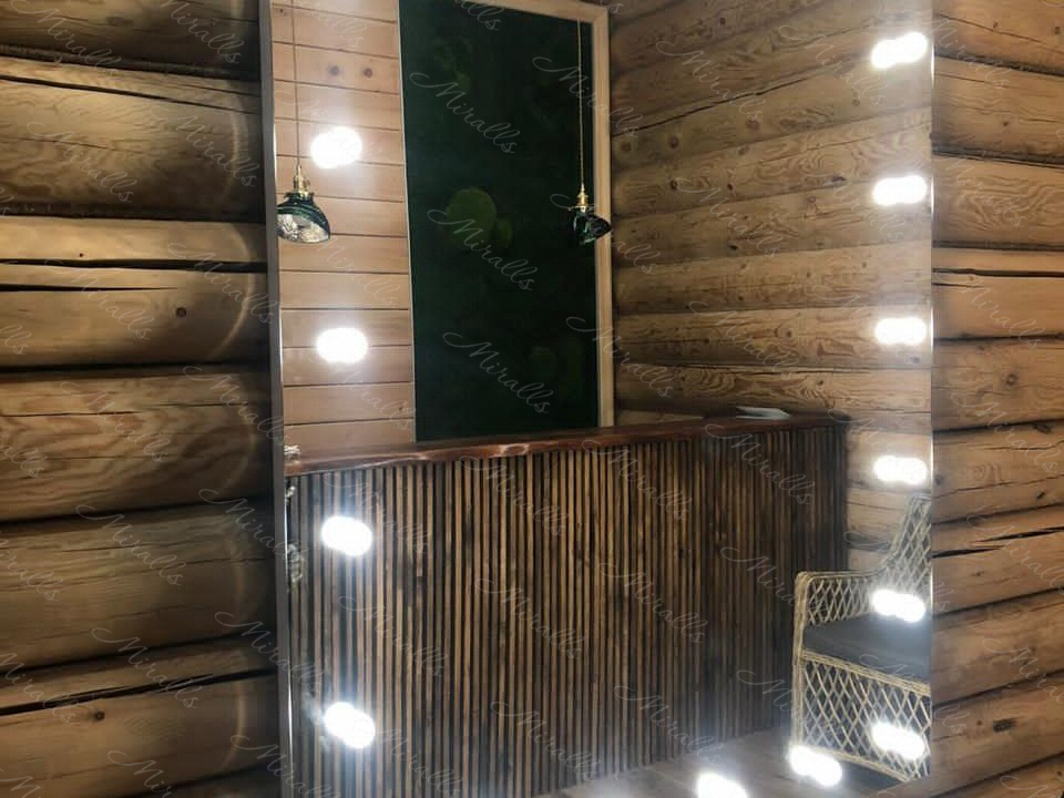 Зеркало Hollywood Extra в ЖК Green Park