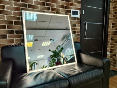 Зеркало в черной раме с тач-сенсором Brams Plus
