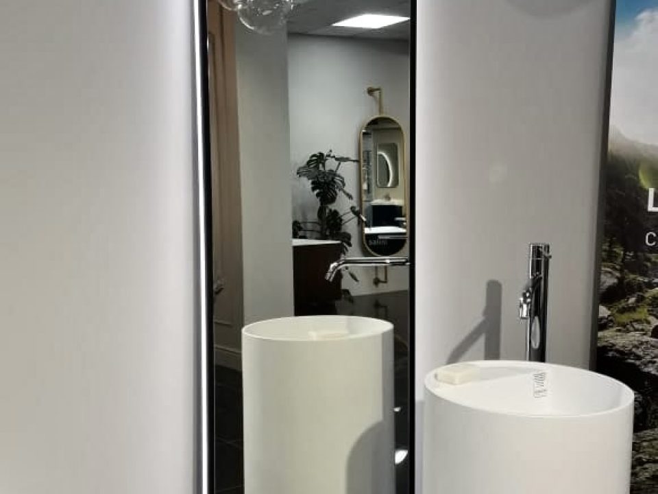 Напольное зеркало с подсветкой Lalique Extra