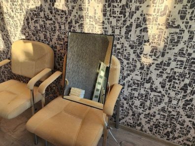 https://miralls.it-kolibri.com/wp-content/uploads/2023/09/Zerkalo-v-tonkoj-rame-s-podsvetkoj-Brams-Extra-2-min-396x297.jpg