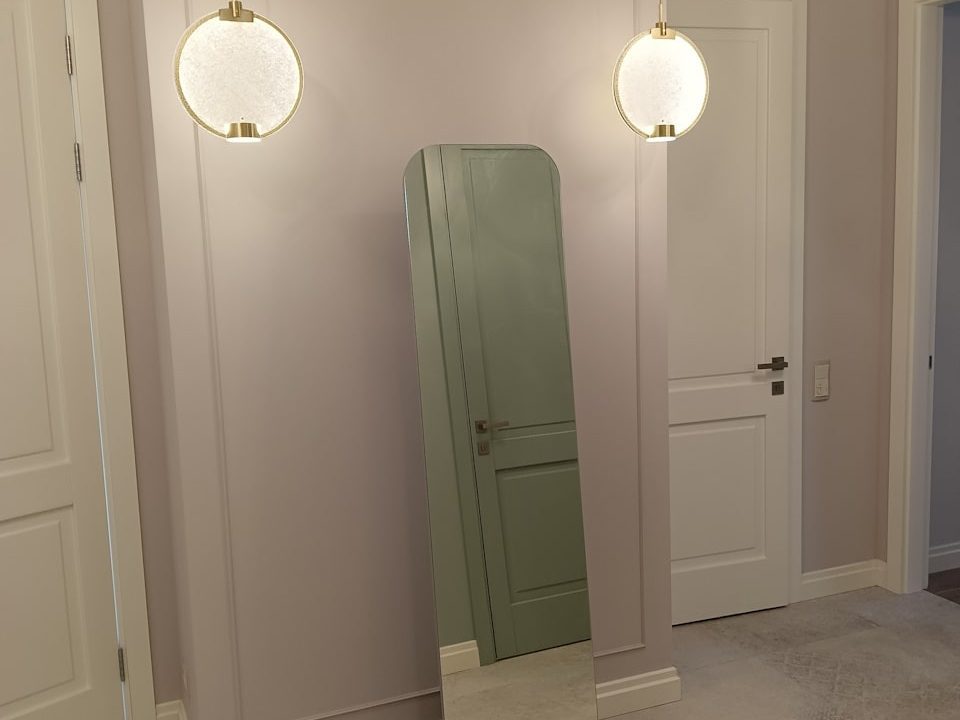 Напольное зеркало Satin в интерьере