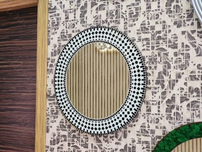https://miralls.it-kolibri.com/wp-content/uploads/2024/05/Krugloe-zerkalo-v-mozaichnoj-rame-Gaudi-1-min-396x297.jpg