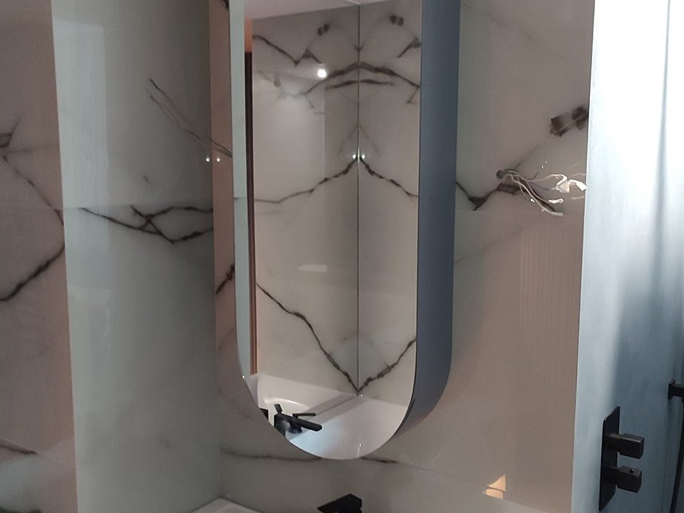 Капсульный шкаф Kiparis в ванной комнате