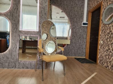https://miralls.it-kolibri.com/wp-content/uploads/2024/08/Kapsulnoe-zerkalo-bez-podsvetki-v-tonkoj-rame-Ameli-1-min-396x297.jpg