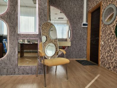 Капсульное зеркало без подсветки в тонкой раме Ameli