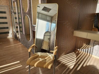 Зеркало в золотой раме с скругленными углами Maison