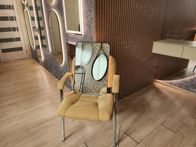 https://miralls.it-kolibri.com/wp-content/uploads/2025/03/Zerkalo-s-podsvetkoj-v-tonkoj-rame-Maison-Extra-3-min-396x297.jpg