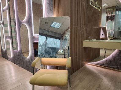 Зеркало с скругленными углами и подсветкой Lux