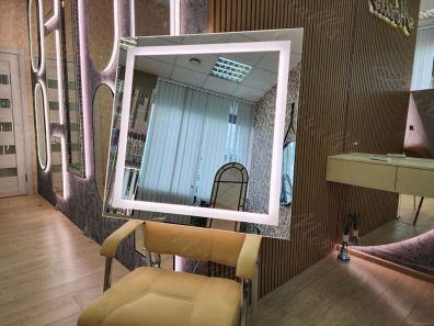 Прямоугольное зеркало с подсветкой Edging